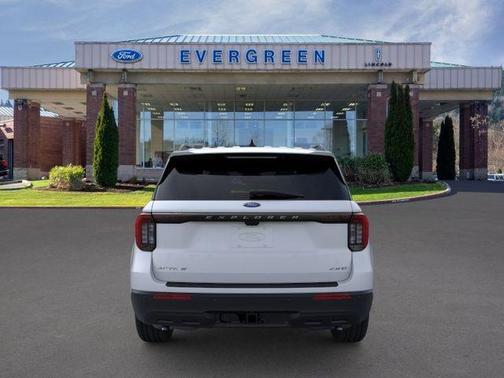 Space White Metallic 2026 Ford Explorer Active