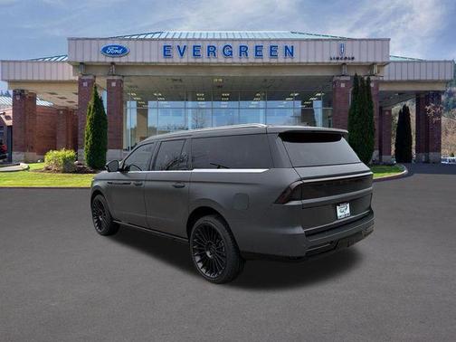 2025 Lincoln Navigator L Black Label
