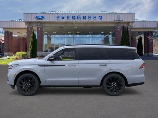 Gray Mist Metallic 2026 Lincoln Navigator Reserve