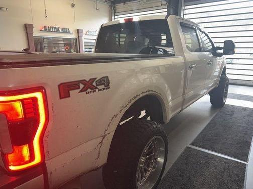 2017 Ford F-350 Platinum