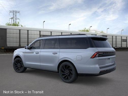 Gray Mist Metallic 2026 Lincoln Navigator L Reserve