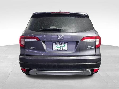 2021 Honda Pilot Touring 8-Passenger