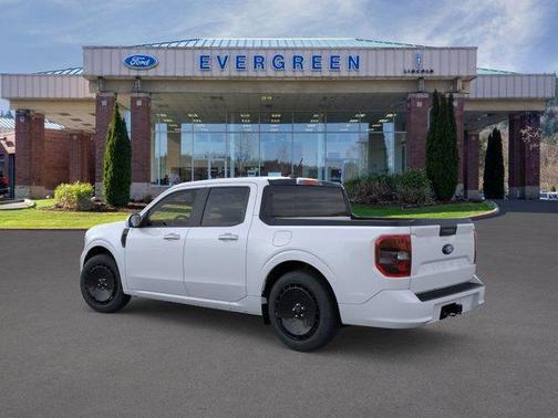 2026 Ford Maverick Lobo Standard