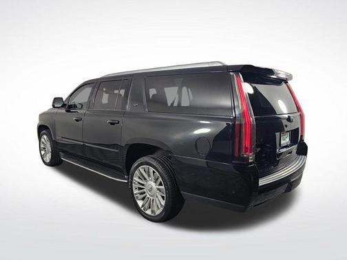 2019 Cadillac Escalade ESV Luxury