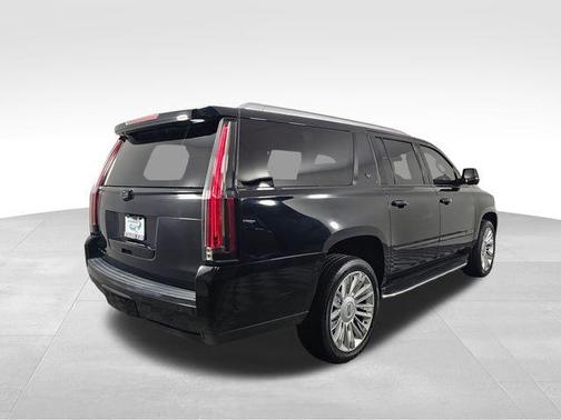 2019 Cadillac Escalade ESV Luxury