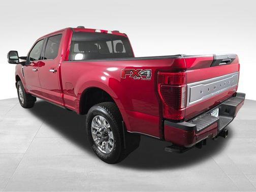 Rapid Red Metallic Tinted Clearcoat 2022 Ford F-350 Limited