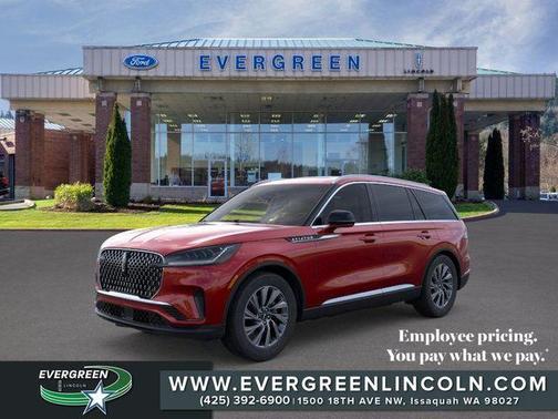 Red Carpet 2025 Lincoln Aviator Premiere