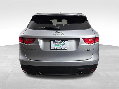 2017 Jaguar F-PACE 35t R-Sport