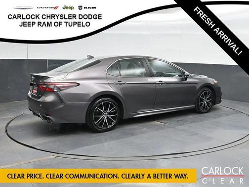 Predawn Gray Mica 2024 Toyota Camry SE