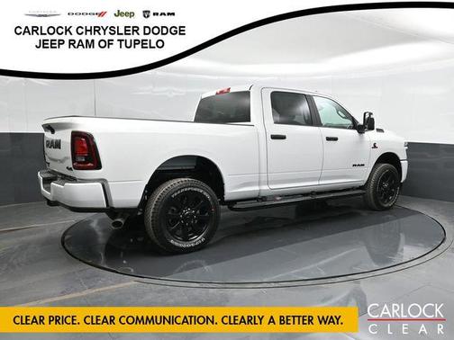 Bright White Clearcoat 2026 RAM 2500 Big Horn Crew Cab 4x4 6'4' Box