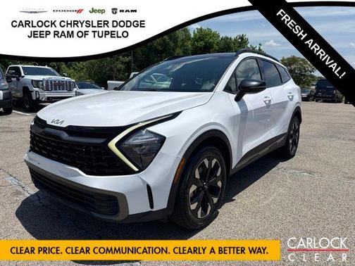 Glacial White Pearl 2023 Kia Sportage X-Line