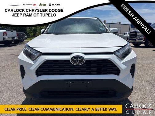 Ice Cap 2024 Toyota RAV4 XLE