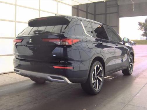 Cosmic Blue Metallic 2024 Mitsubishi Outlander SE S-AWC