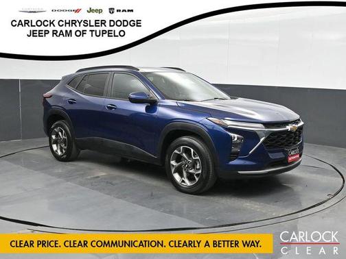 Blue Glow Metallic 2024 Chevrolet Trax LT