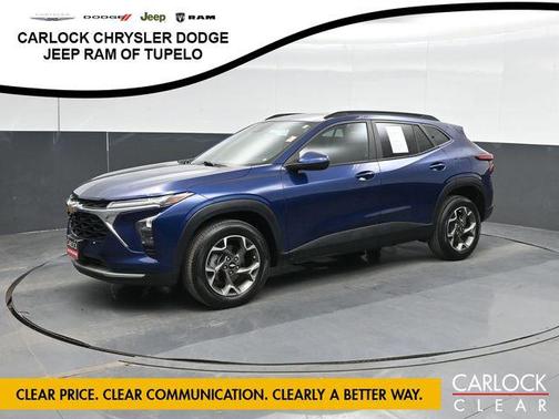 Blue Glow Metallic 2024 Chevrolet Trax LT
