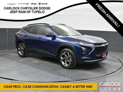 Blue Glow Metallic 2024 Chevrolet Trax LT