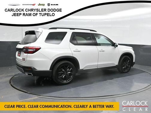 Platinum White Pearl 2025 Honda Pilot Touring 8-Passenger