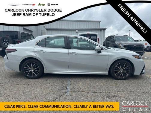Ice Edge 2024 Toyota Camry SE