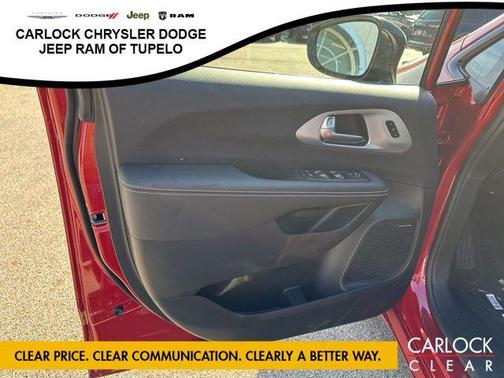 Red Hot Pearlcoat 2026 Chrysler Pacifica Limited