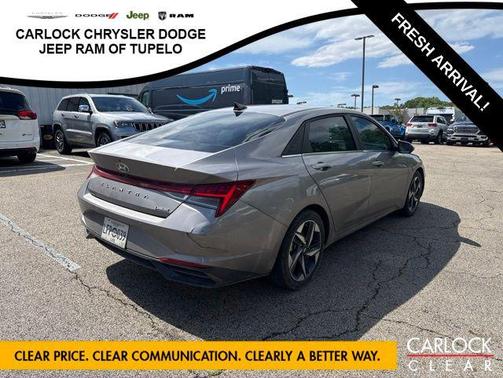 Fluid Metal 2023 Hyundai ELANTRA Limited