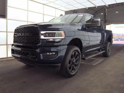 Patriot Blue Pearlcoat 2024 RAM 2500 Big Horn Crew Cab 4x4 6'4' Box