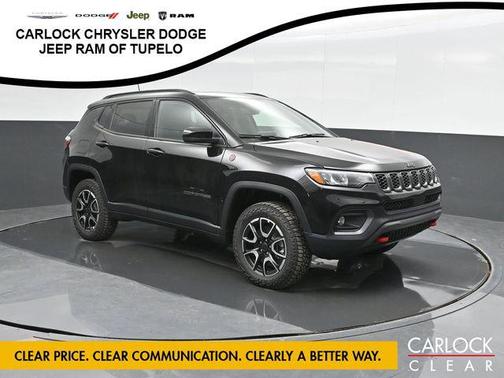 Diamond Black Crystal Pearlcoat 2025 Jeep Compass Trailhawk