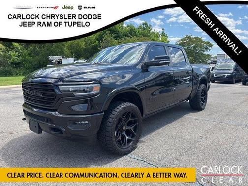 Diamond Black Crystal Pearlcoat 2022 RAM 1500 Limited
