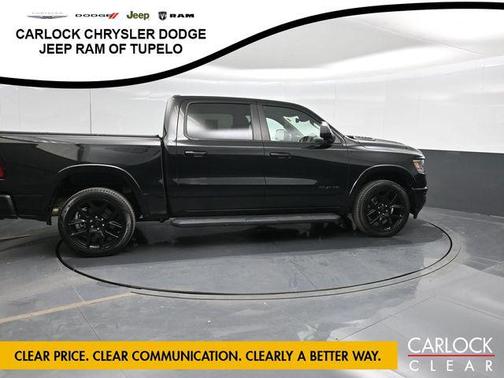 Diamond Black Crystal Pearlcoat 2022 RAM 1500 Laramie