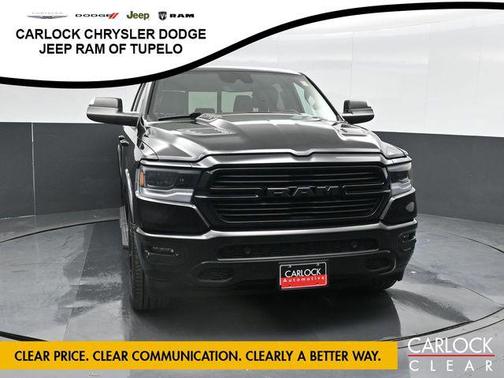 Diamond Black Crystal Pearlcoat 2022 RAM 1500 Laramie