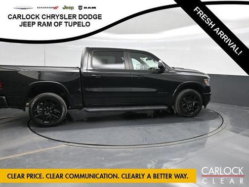 Diamond Black Crystal Pearlcoat 2022 RAM 1500 Laramie