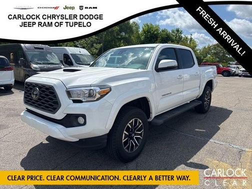 Super White 2021 Toyota Tacoma TRD Sport