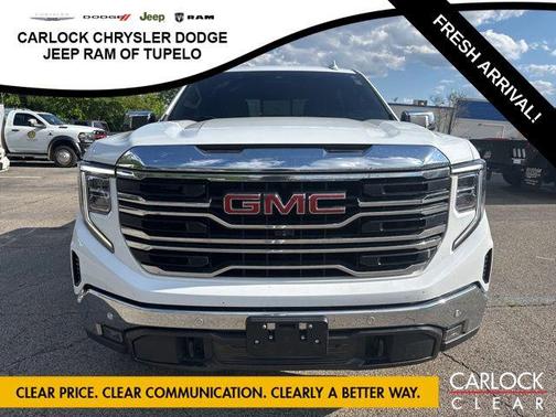 Summit White 2022 GMC Sierra 1500 SLT