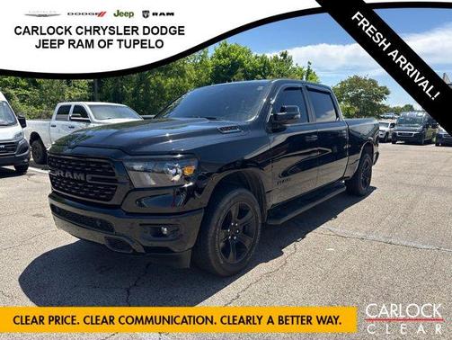 Diamond Black Crystal Pearlcoat 2024 RAM 1500 Big Horn/Lone Star