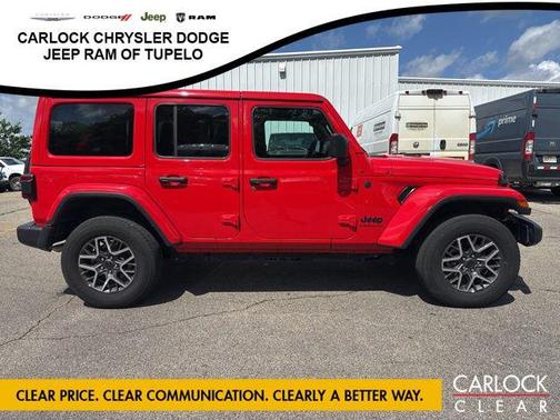 Firecracker Red Clearcoat 2025 Jeep Wrangler 4-Door Sahara 4x4