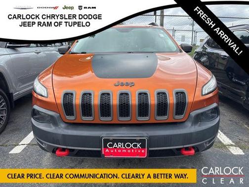Mango Tango Pearlcoat 2016 Jeep Cherokee Trailhawk