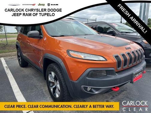 Mango Tango Pearlcoat 2016 Jeep Cherokee Trailhawk
