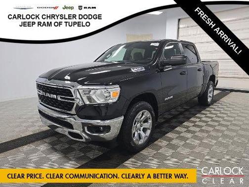 Diamond Black Crystal Pearlcoat 2022 RAM 1500 Big Horn/Lone Star