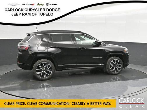 Diamond Black Crystal Pearlcoat 2025 Jeep Compass Limited