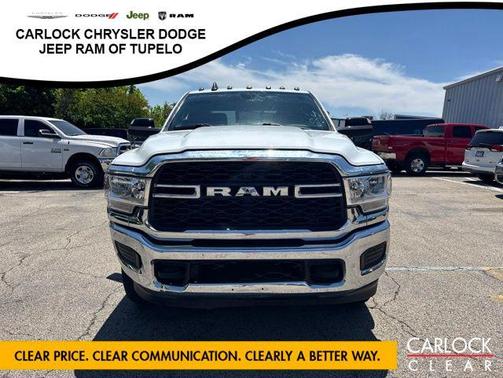 Bright White Clearcoat 2022 RAM 2500 Tradesman Crew Cab 4x4 6'4' Box