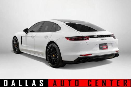 2019 Porsche Panamera S