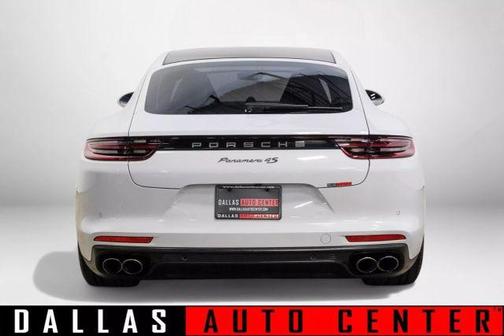 2018 Porsche Panamera 4S