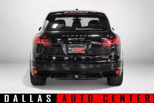 2014 Porsche Cayenne GTS