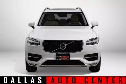 2016 Volvo XC90 T6 Momentum