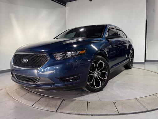 2016 Ford Taurus SHO