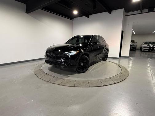 Black 2024 Mercedes-Benz GLC 300 4MATIC