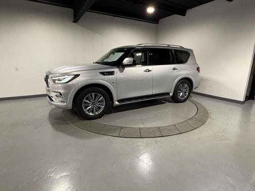 2020 INFINITI QX80 Luxe