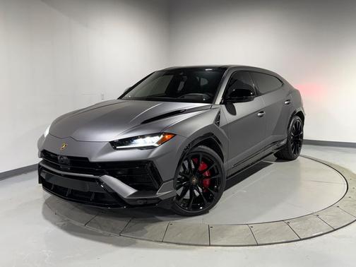 2023 Lamborghini Urus S