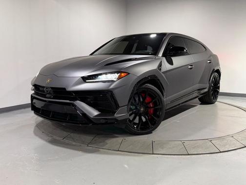 2023 Lamborghini Urus S