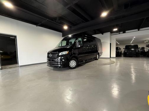 Obsidian Black Metallic 2022 Mercedes-Benz Sprinter 3500XD High Roof