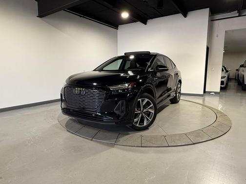 Mythos Black Metallic 2023 Audi Q4 e-tron Sportback Prestige 50 quattro